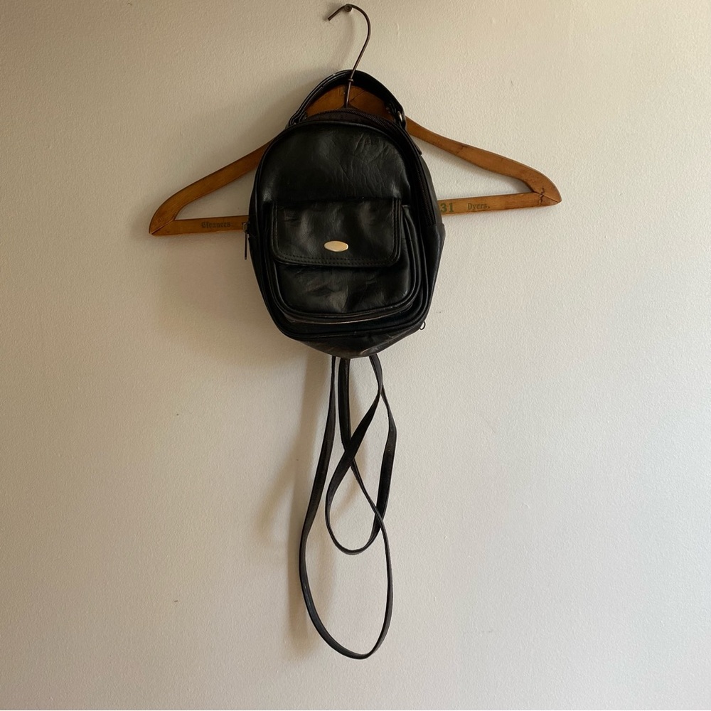 SOLD Pleather mini backpack 🔥